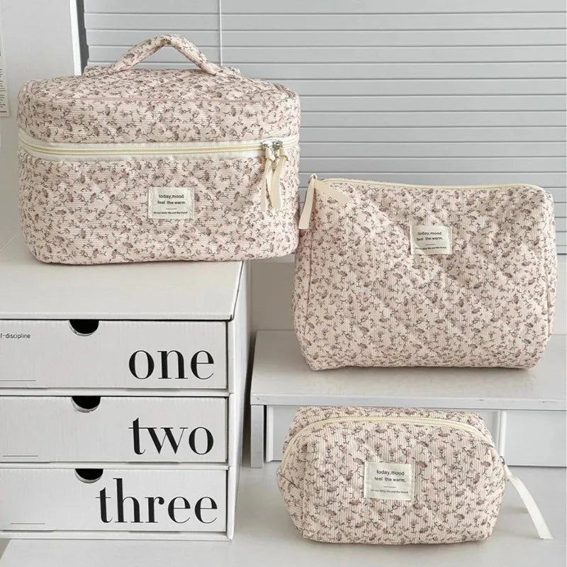 Women's Floral Print Cosmetic Bag