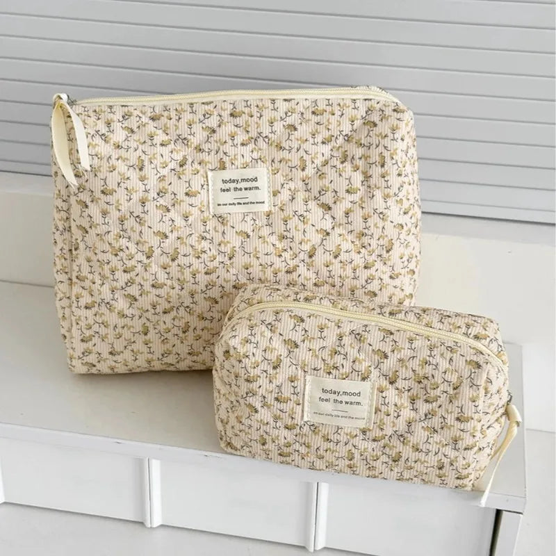 Women's Floral Print Cosmetic Bag