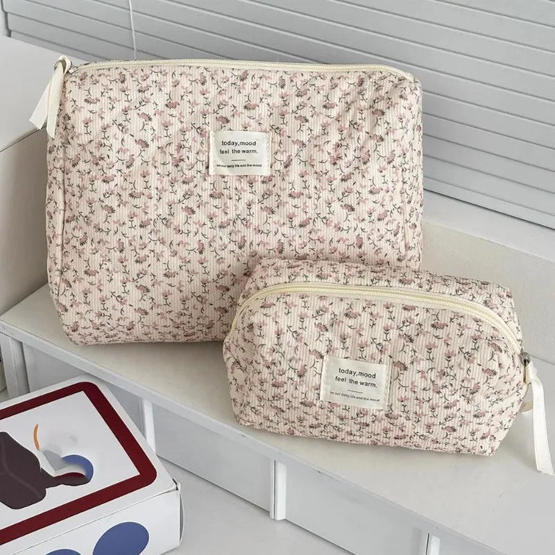 Women's Floral Print Cosmetic Bag