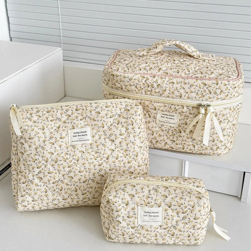 Women's Floral Print Cosmetic Bag