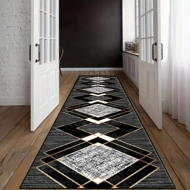 VIKAMA Black Gold Diamond Pattern Rug